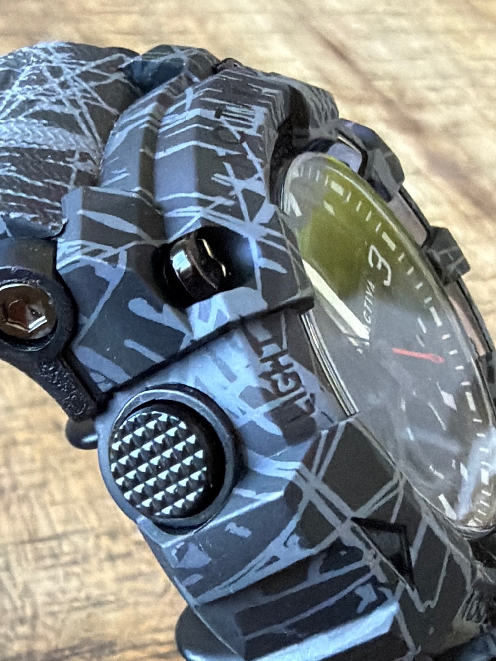 NEW Invicta x Activa Camo Digital-Analog Multi-Function Watch 49mm - ACW8008 NIB - Picture 4 of 9